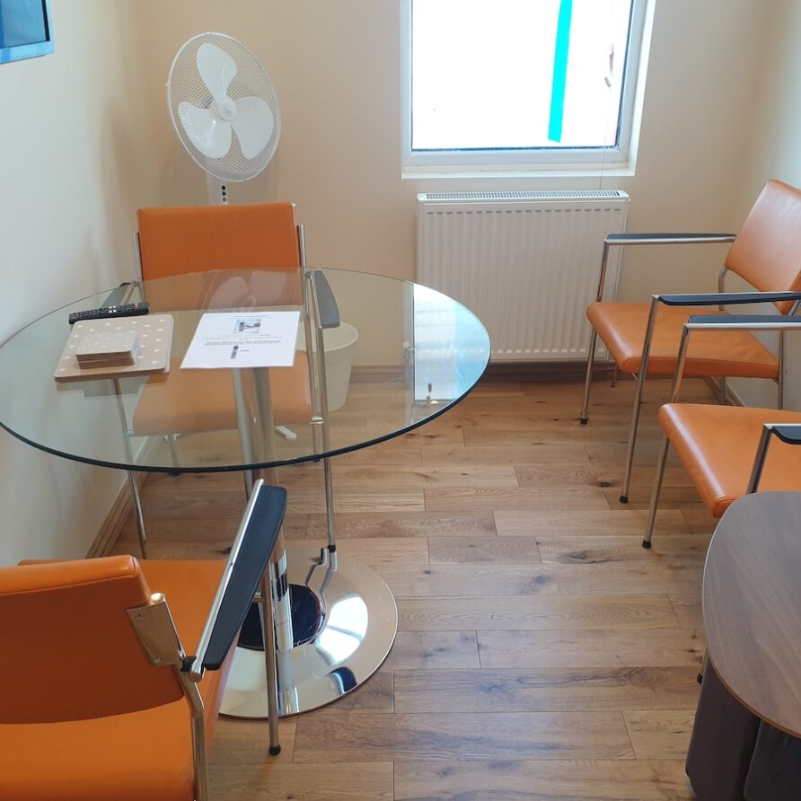 Aspen · London Luxury 2 bedroom flat 4 mins to Ilford Stn
