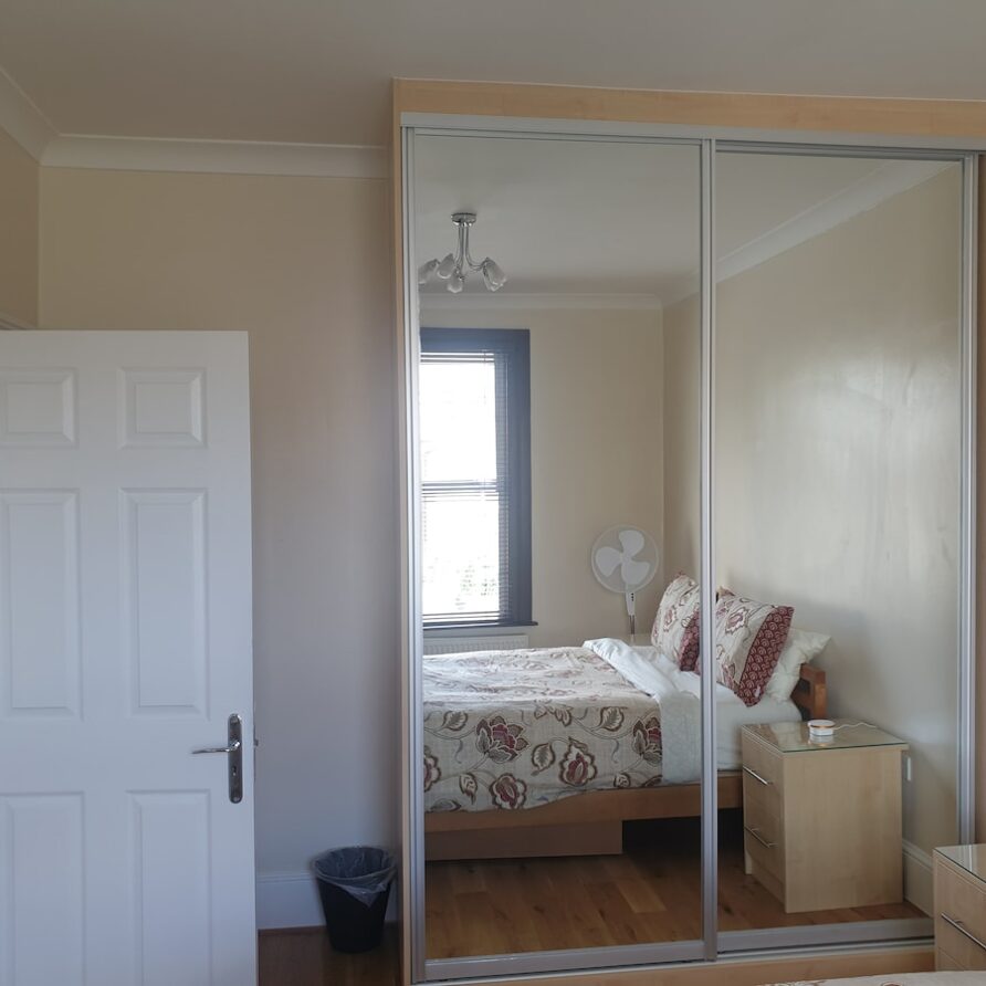 Regent Dwo · London Luxury 2 Bedrooms Sleeps x 6, near station